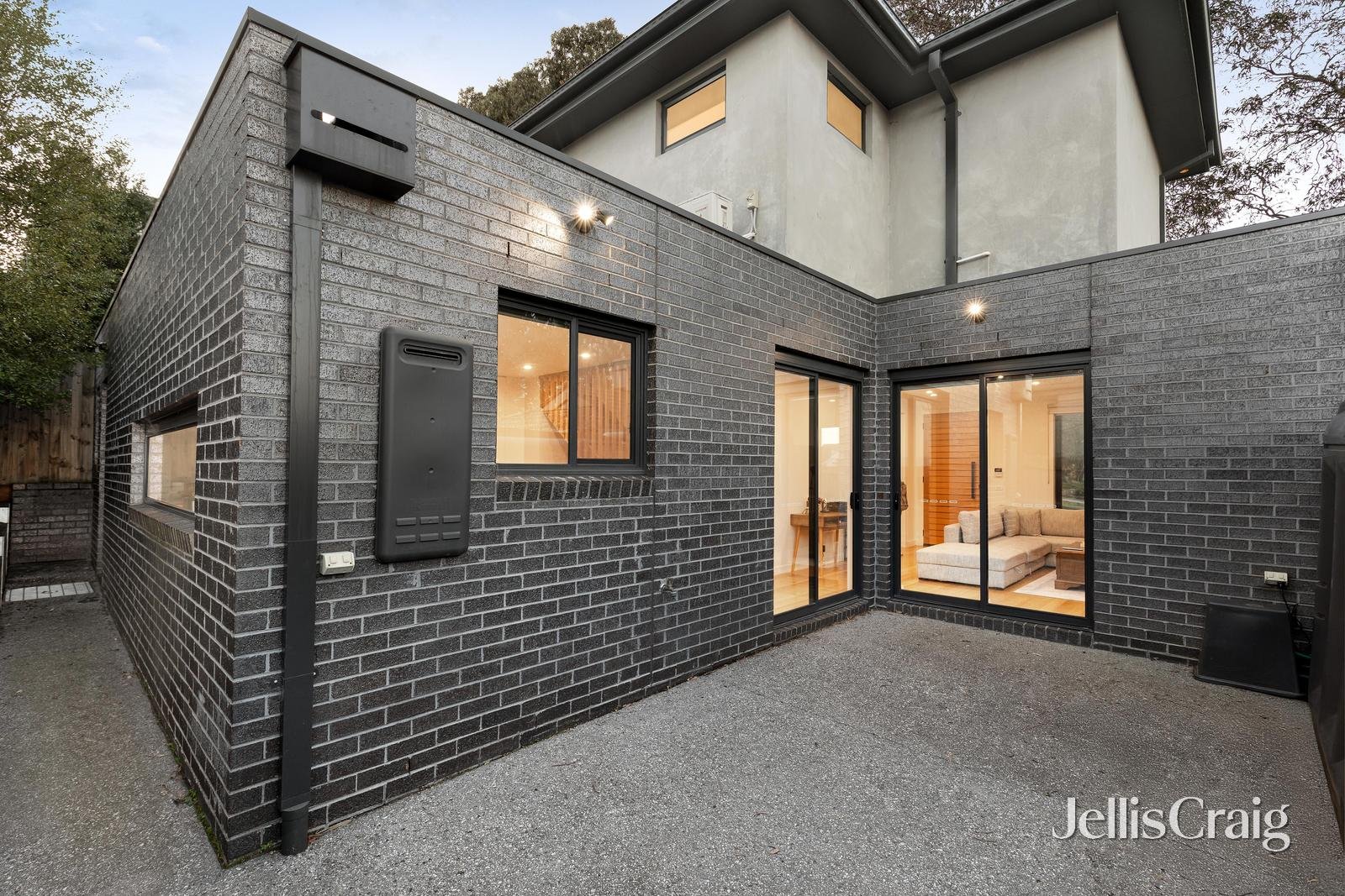 11 Darvall Street, Rosanna image 13