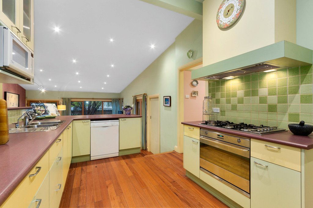 11 David Street, Box Hill South image 6
