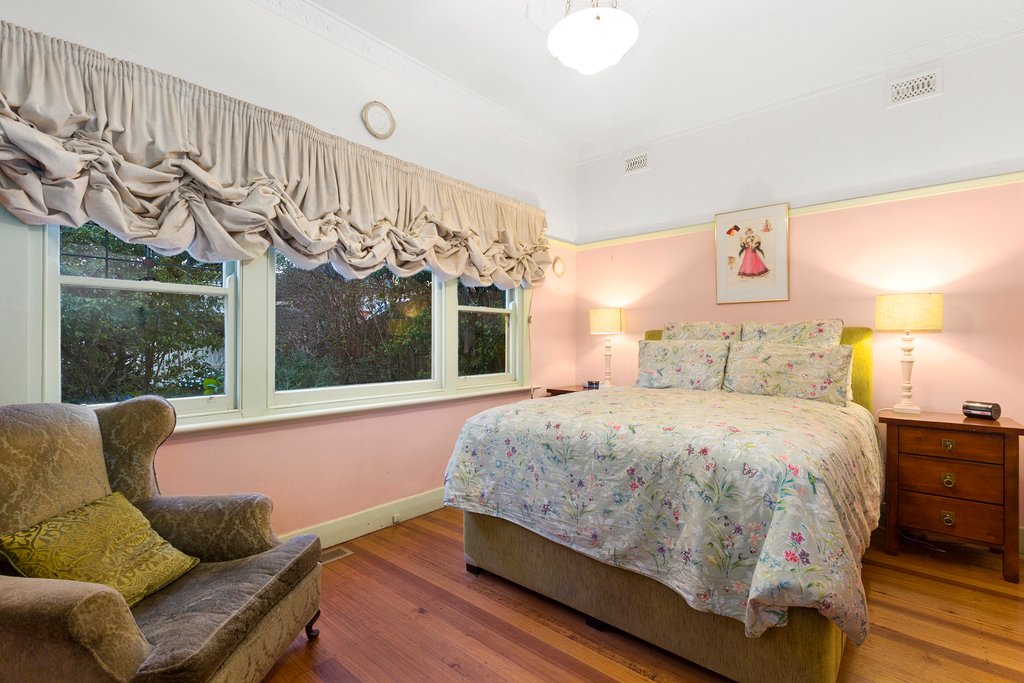 11 David Street, Box Hill South image 8