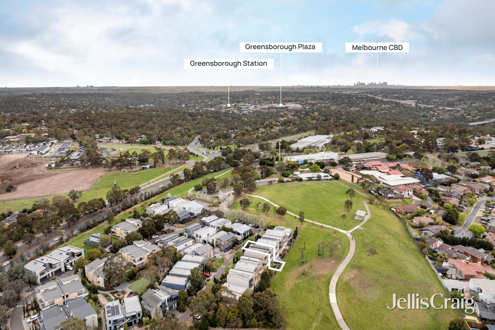 11 Diamond Boulevard, Greensborough image 12