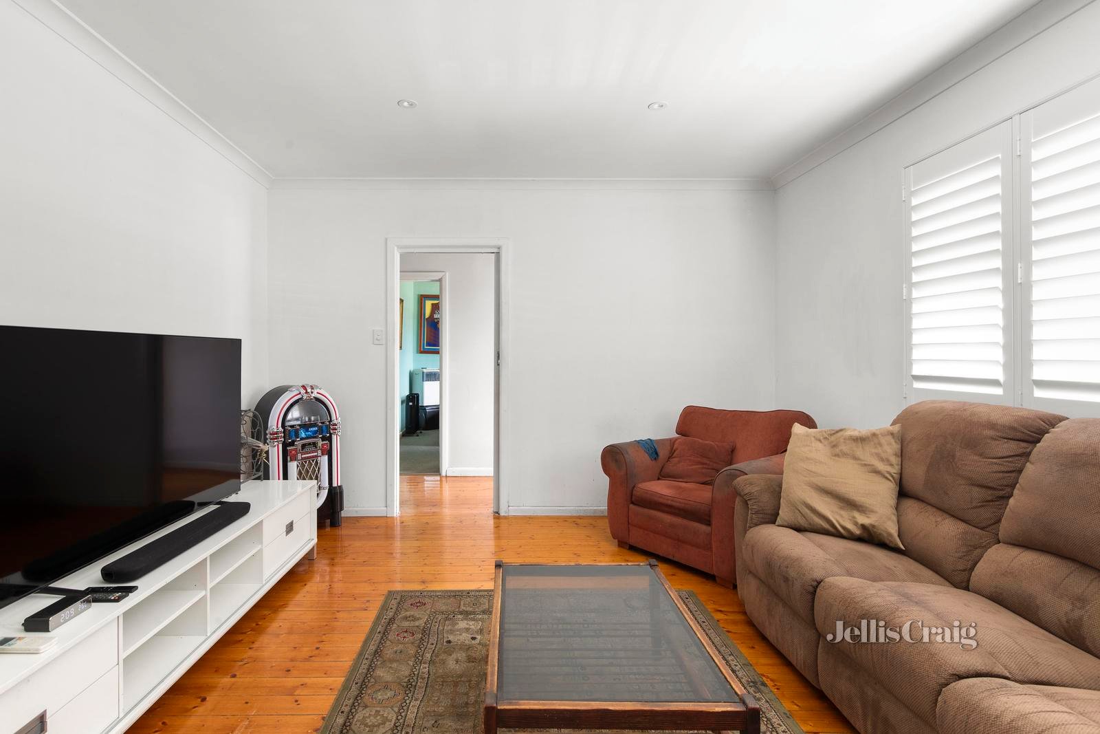 11 Dobson Avenue, Rosanna image 4