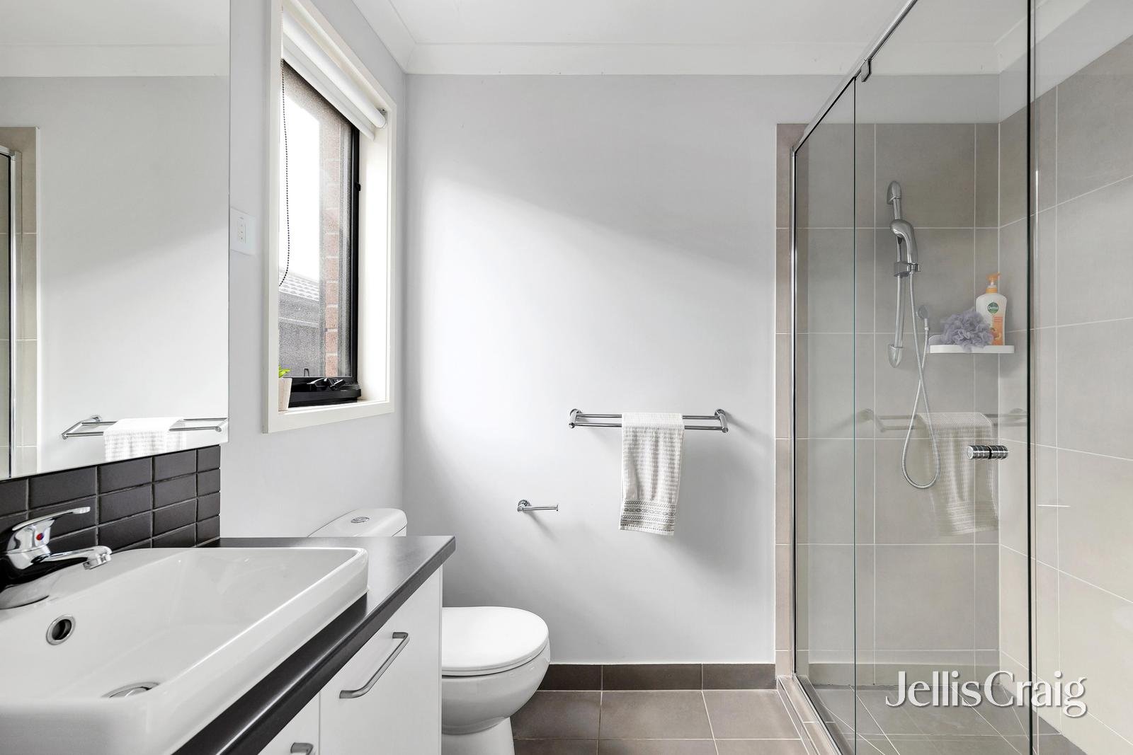 11 Dock Road, Doreen image 8