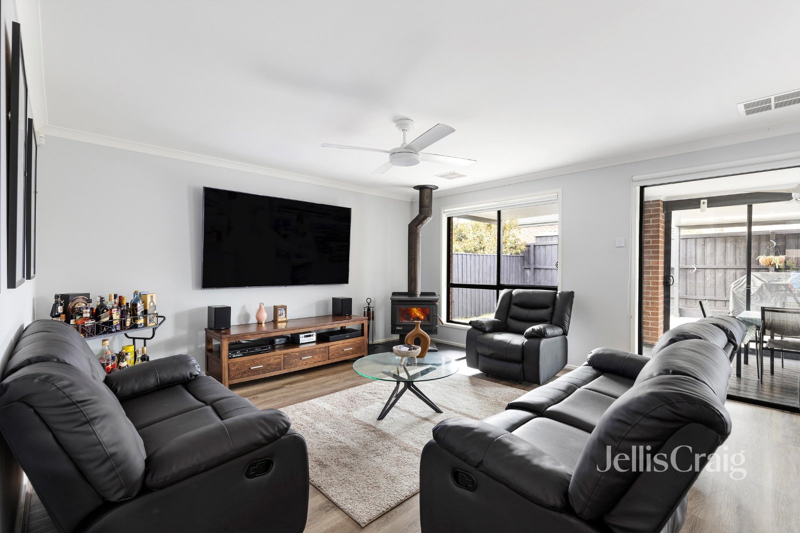 11 Dock Road, Doreen image 5