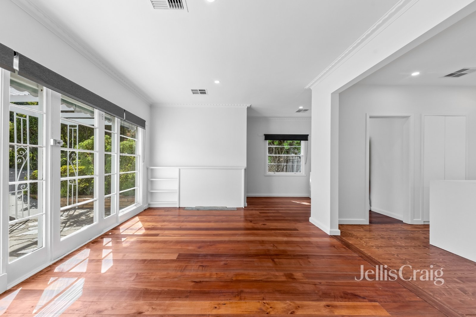 11 Douglas Street, Rosanna image 3