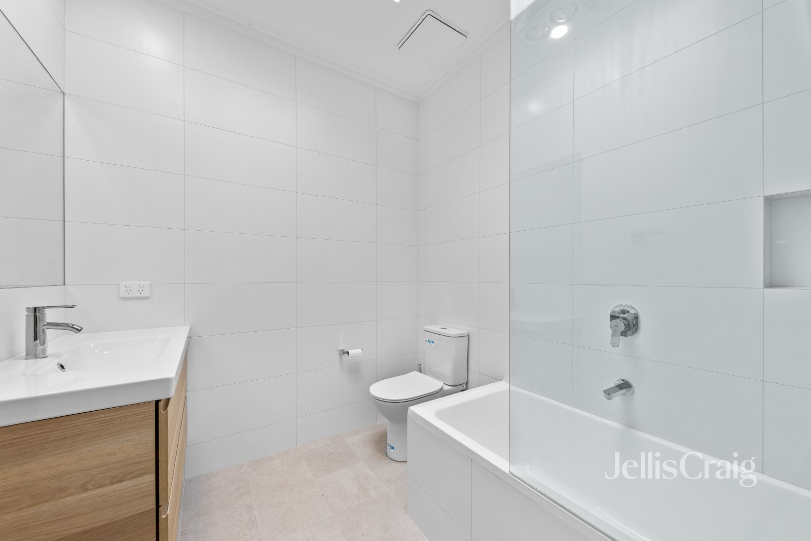 11 Douglas Street, Rosanna image 7