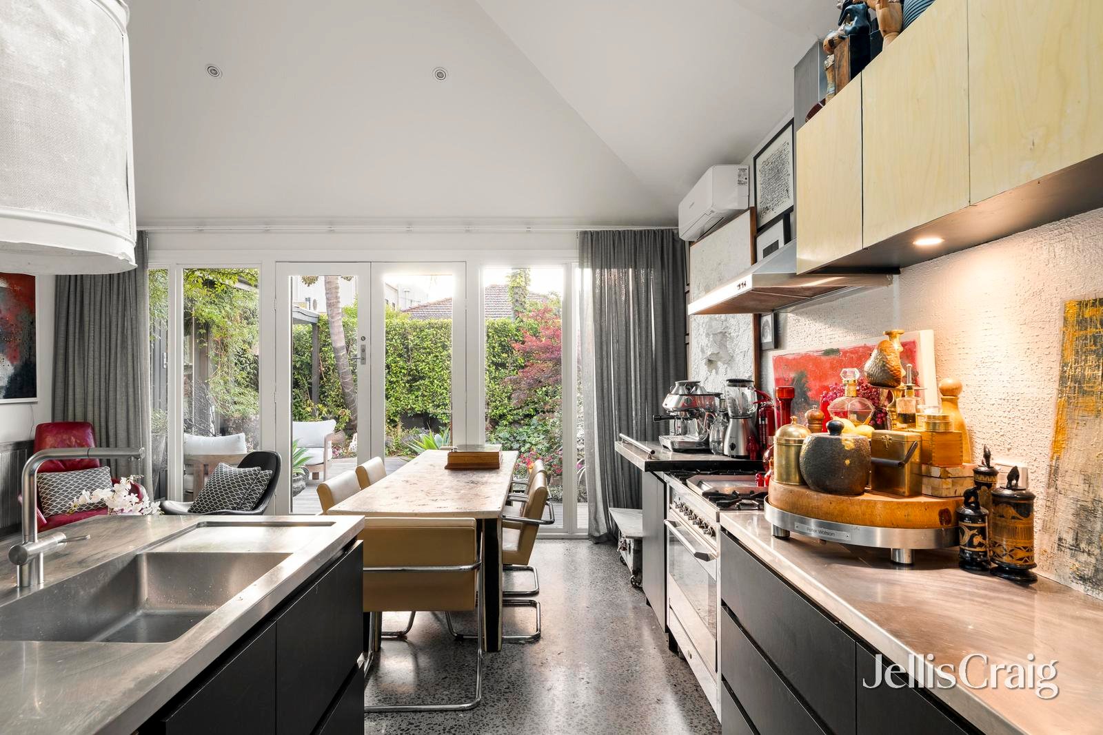 11 Dudley Street, Fitzroy North image 7