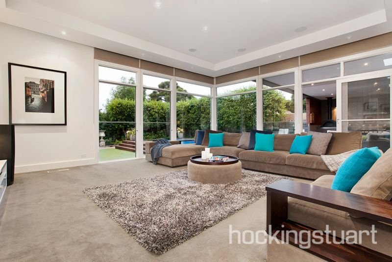 11 Duggan Street, Balwyn North image 9