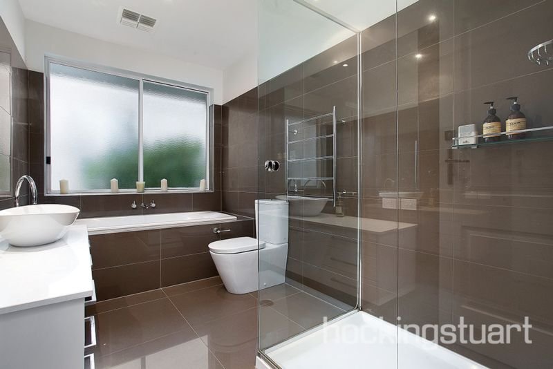 11 Duggan Street, Balwyn North image 10