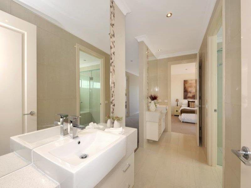 11 Dumblane Street, Balwyn North image 7