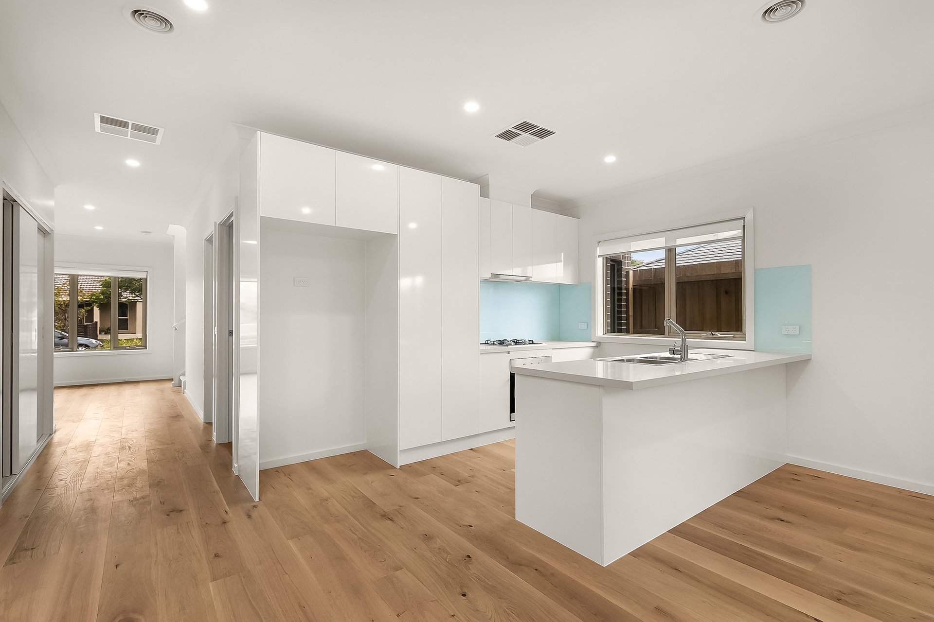 Property Gallery Thumbnail 2