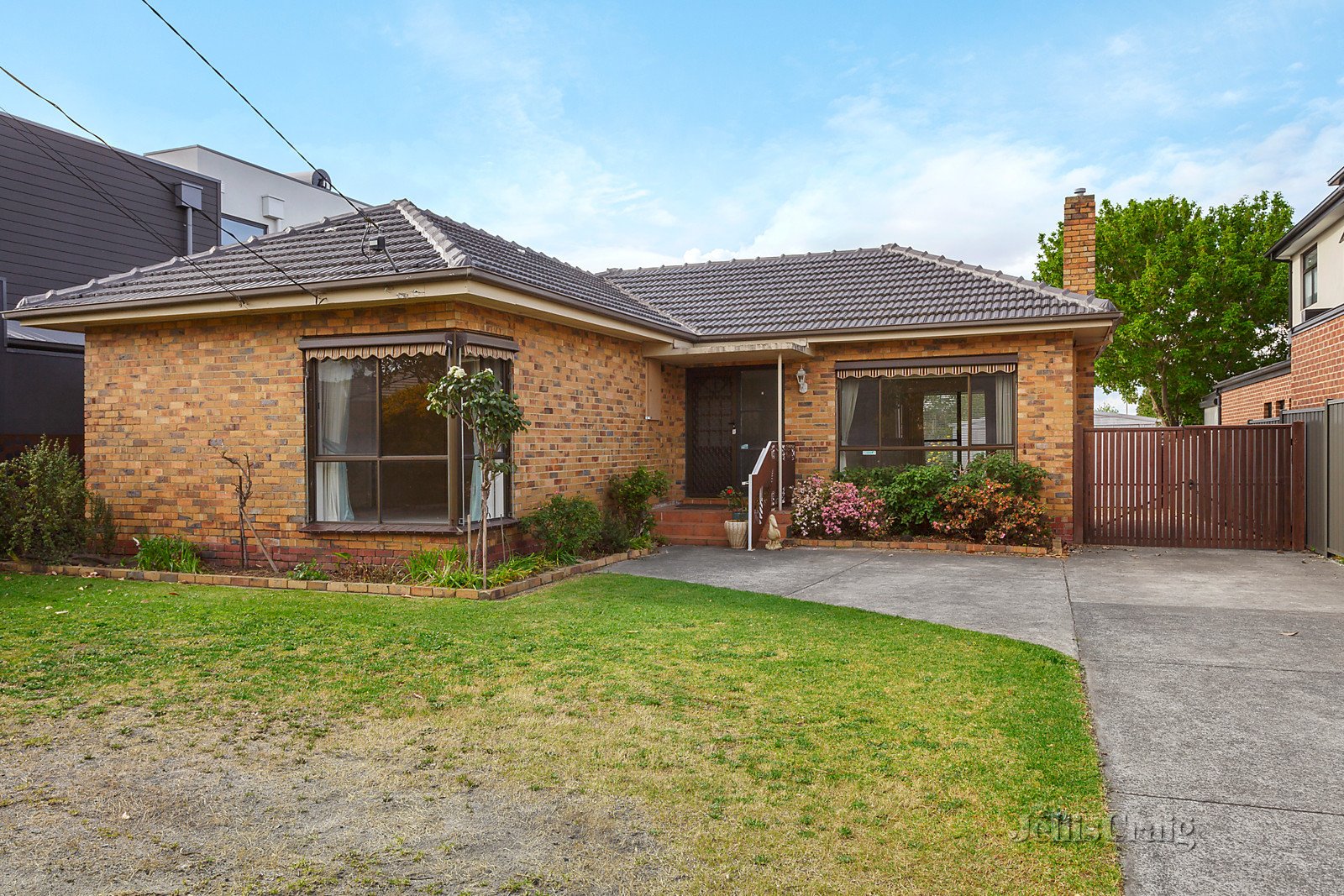 11 Edinburgh Street, Bentleigh East image 1