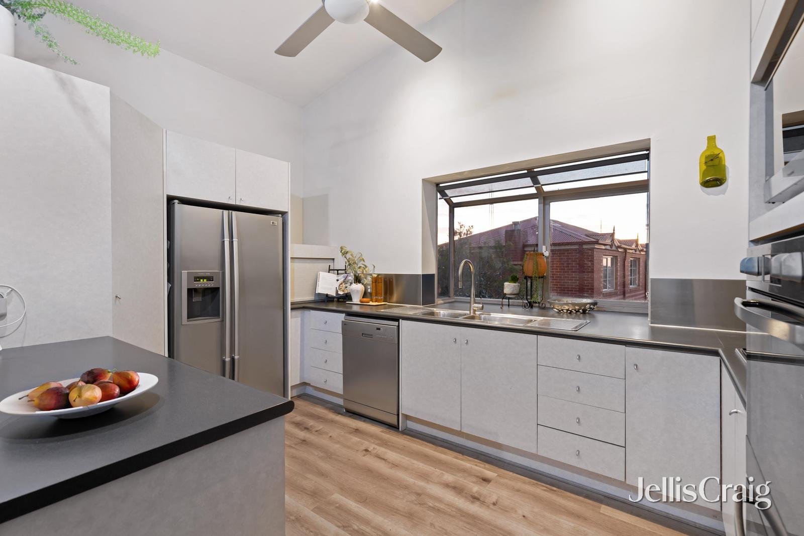 11 Elana Court, Croydon North image 5