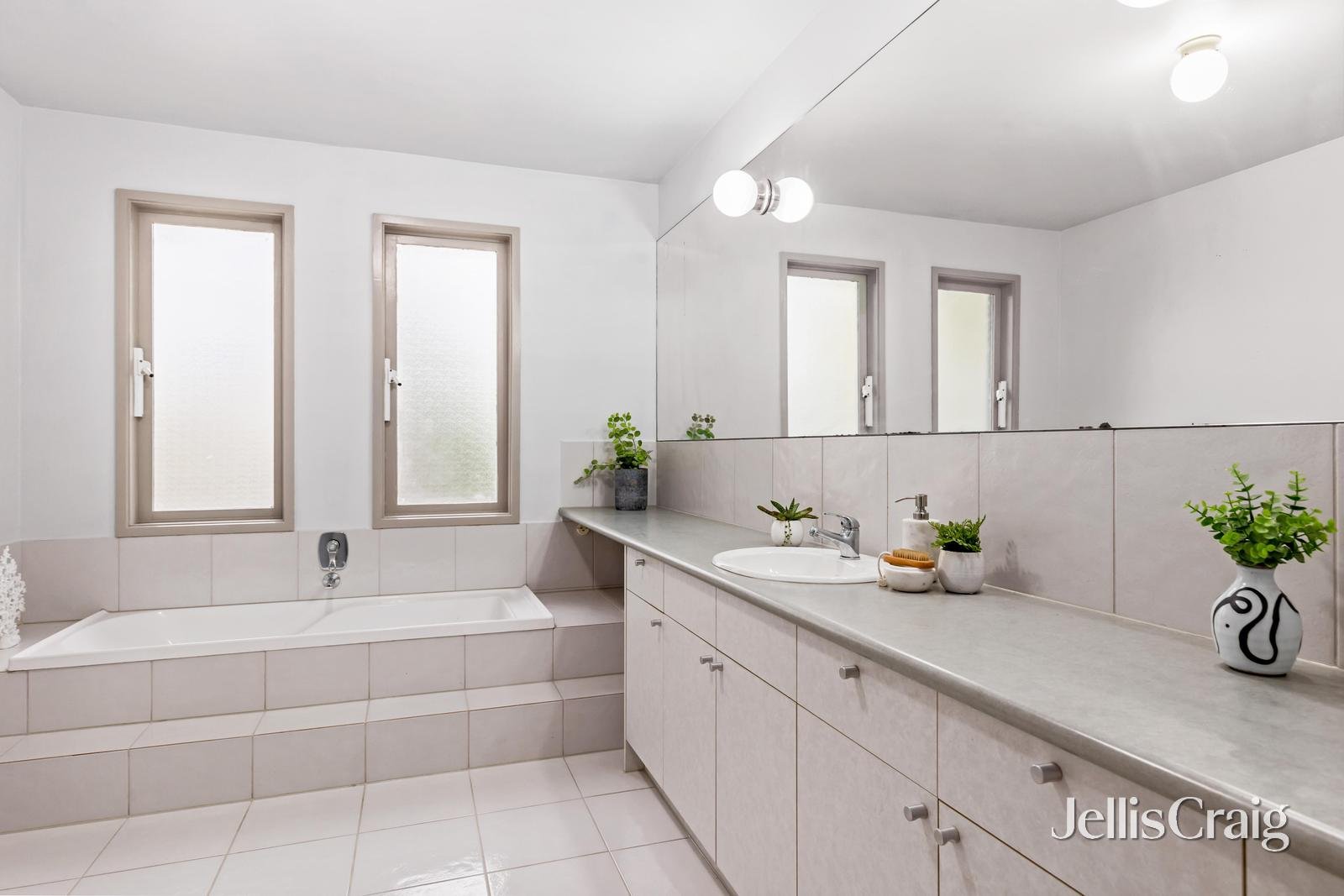 11 Elana Court, Croydon North image 9