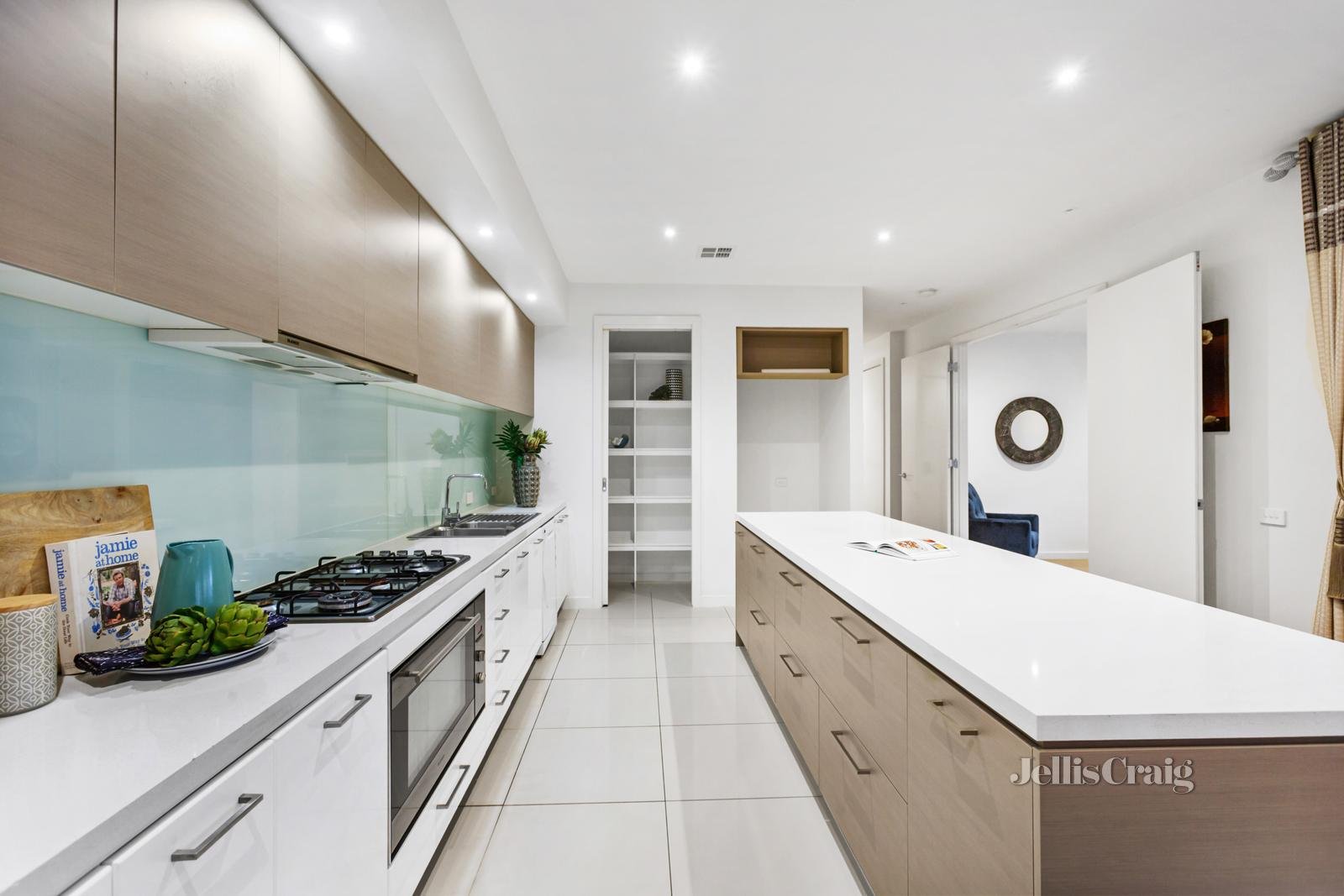 11 Elmington Avenue, Forest Hill image 3