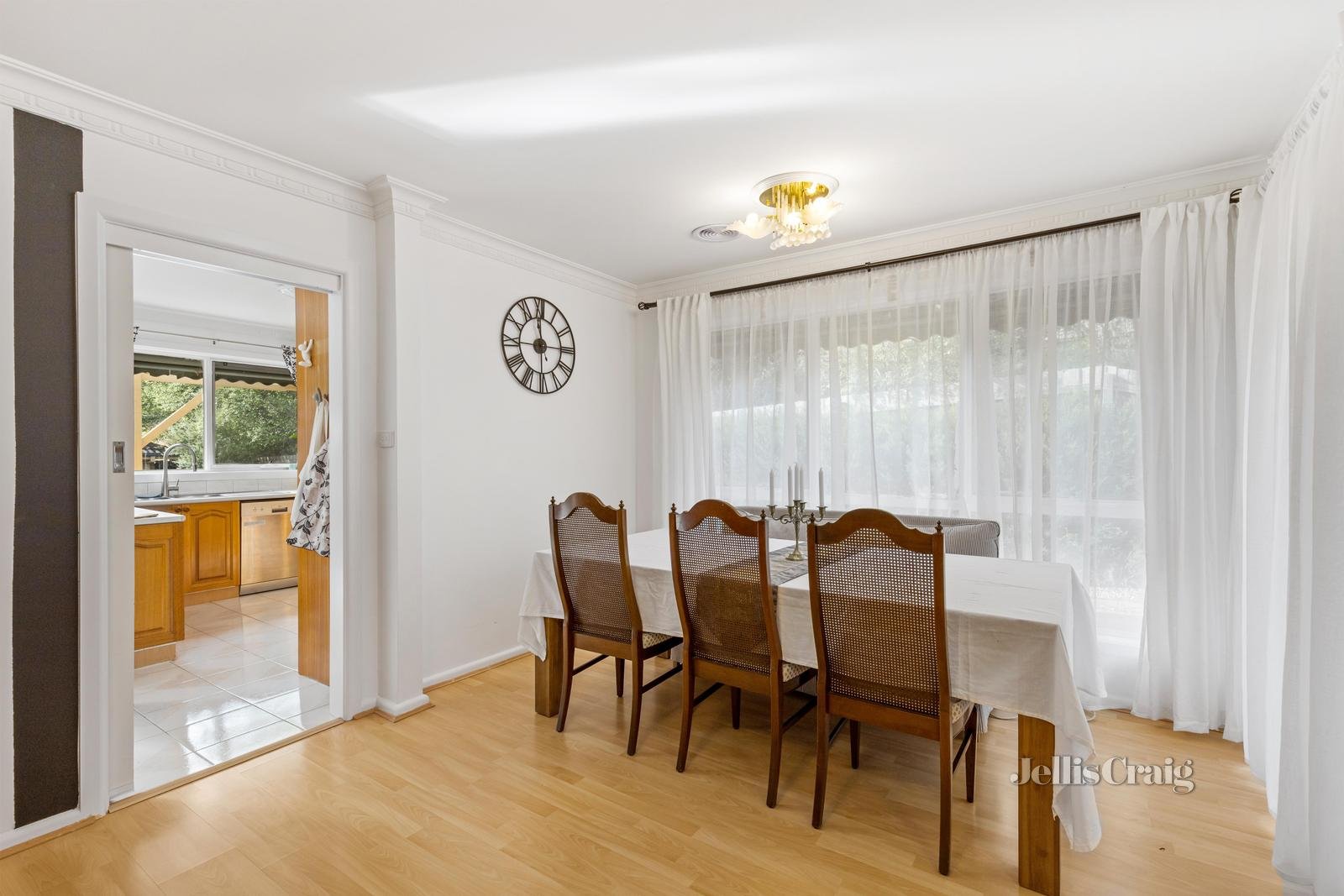 1/1 Emerald Street, Mount Waverley image 6