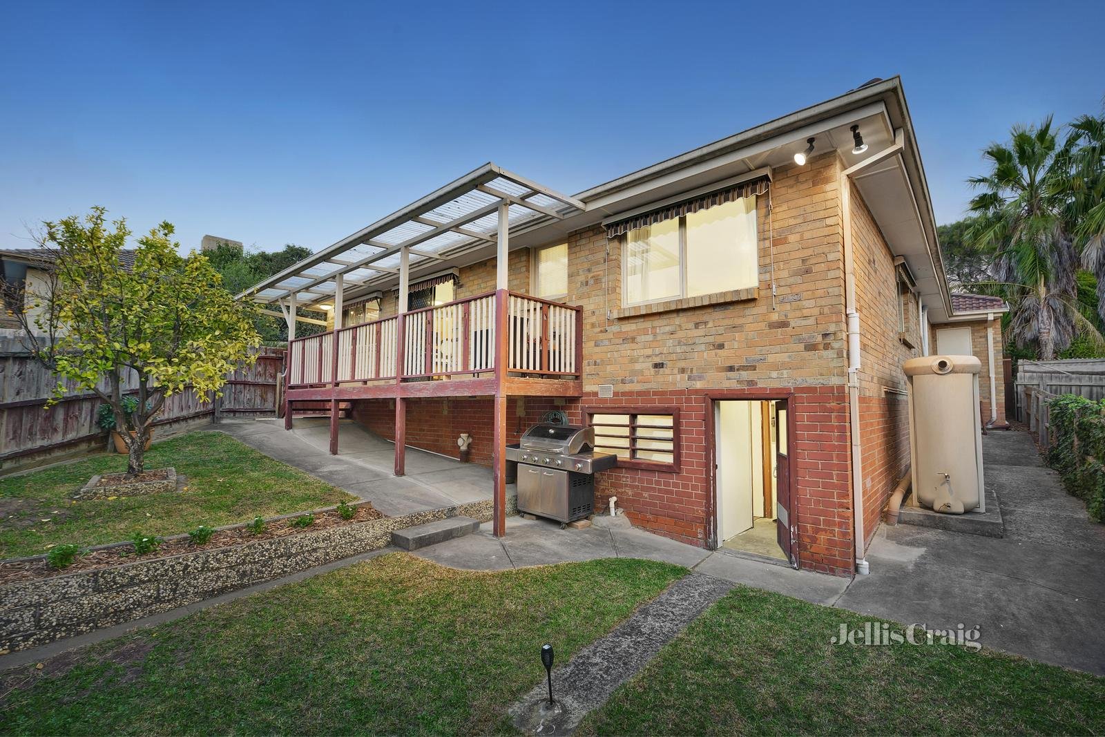 1/1 Emerald Street, Mount Waverley image 12