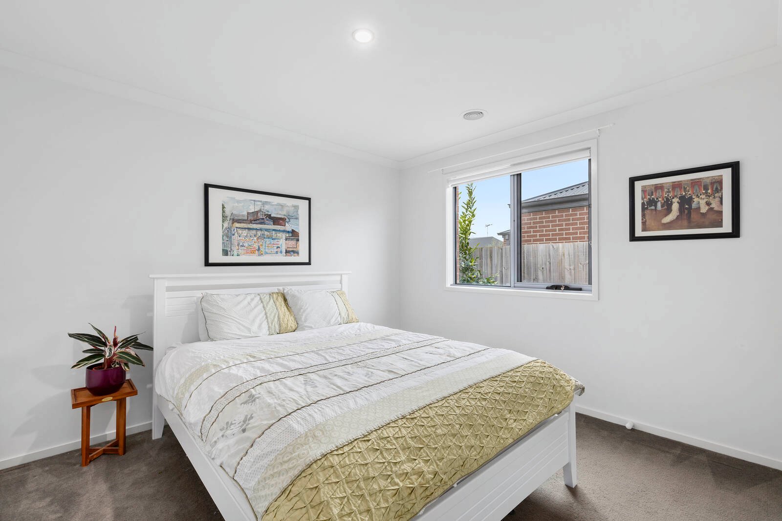Property Gallery Thumbnail 8