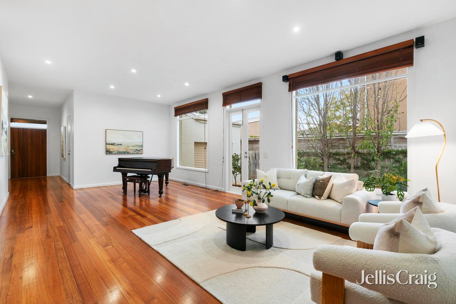 11 Epworth Court, Glen&nbsp;Waverley image 2