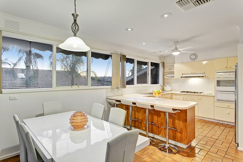 11 Eva Court, Donvale image 3