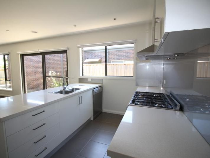 1/1 Evergreen Circuit, Ocean Grove image 10