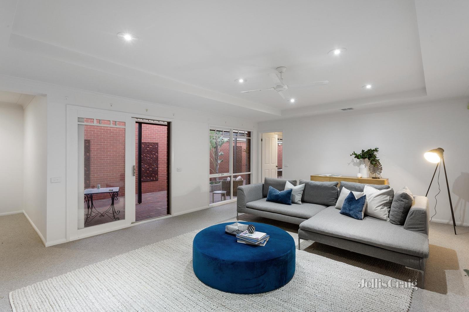 11 Fairholm Grove, Camberwell image 4