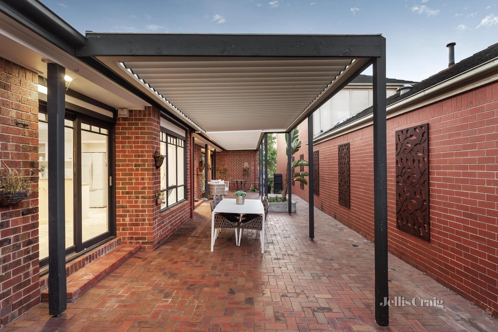 11 Fairholm Grove, Camberwell image 9