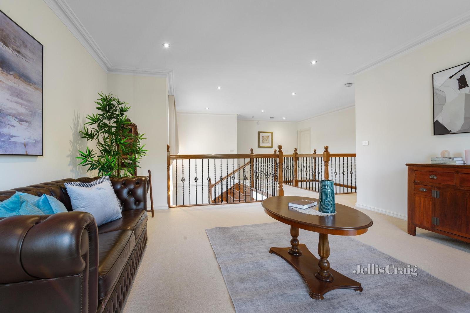 11 Falconer Street, Glen Waverley image 8