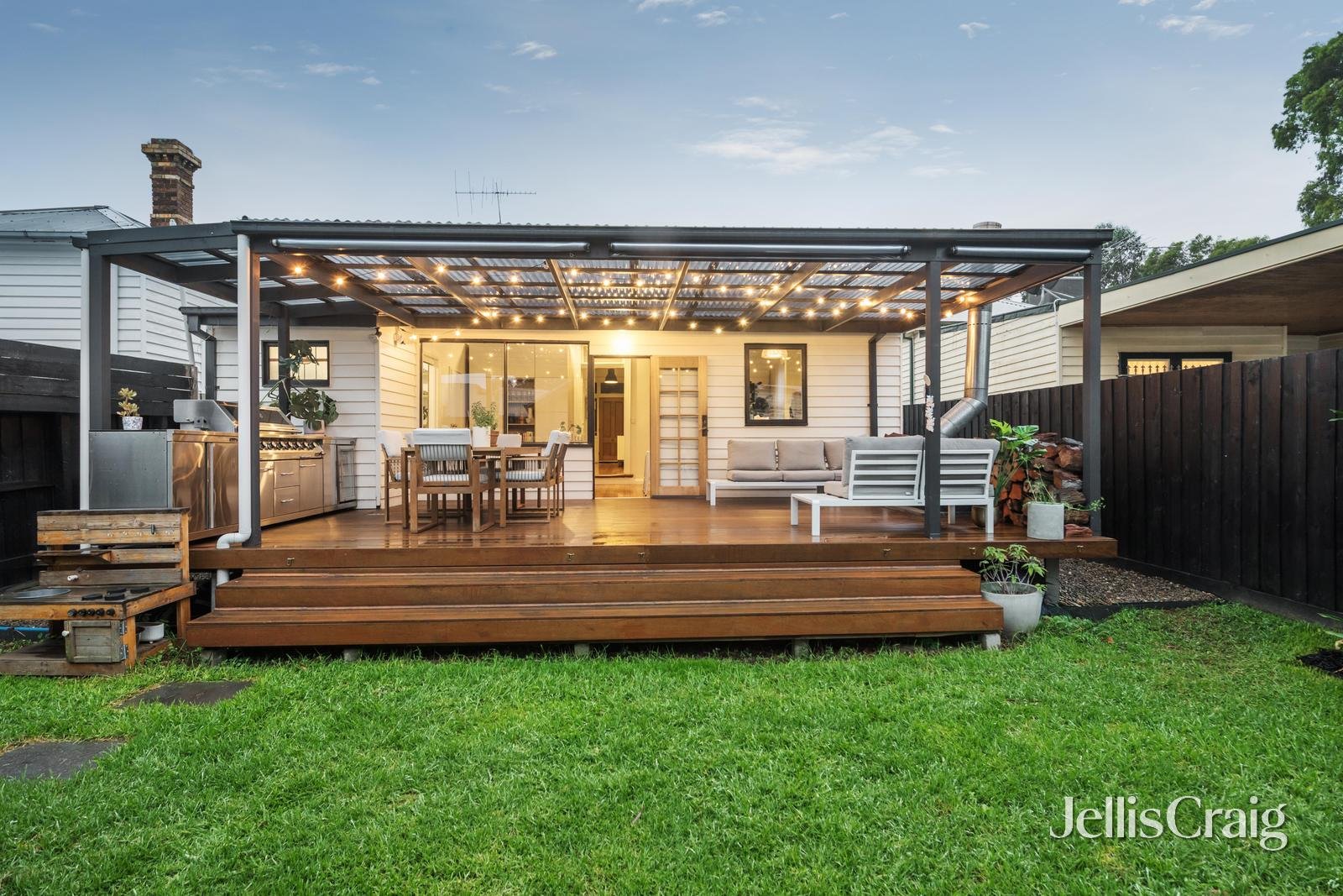 11 Farmer Street, St&nbsp;Kilda image 3
