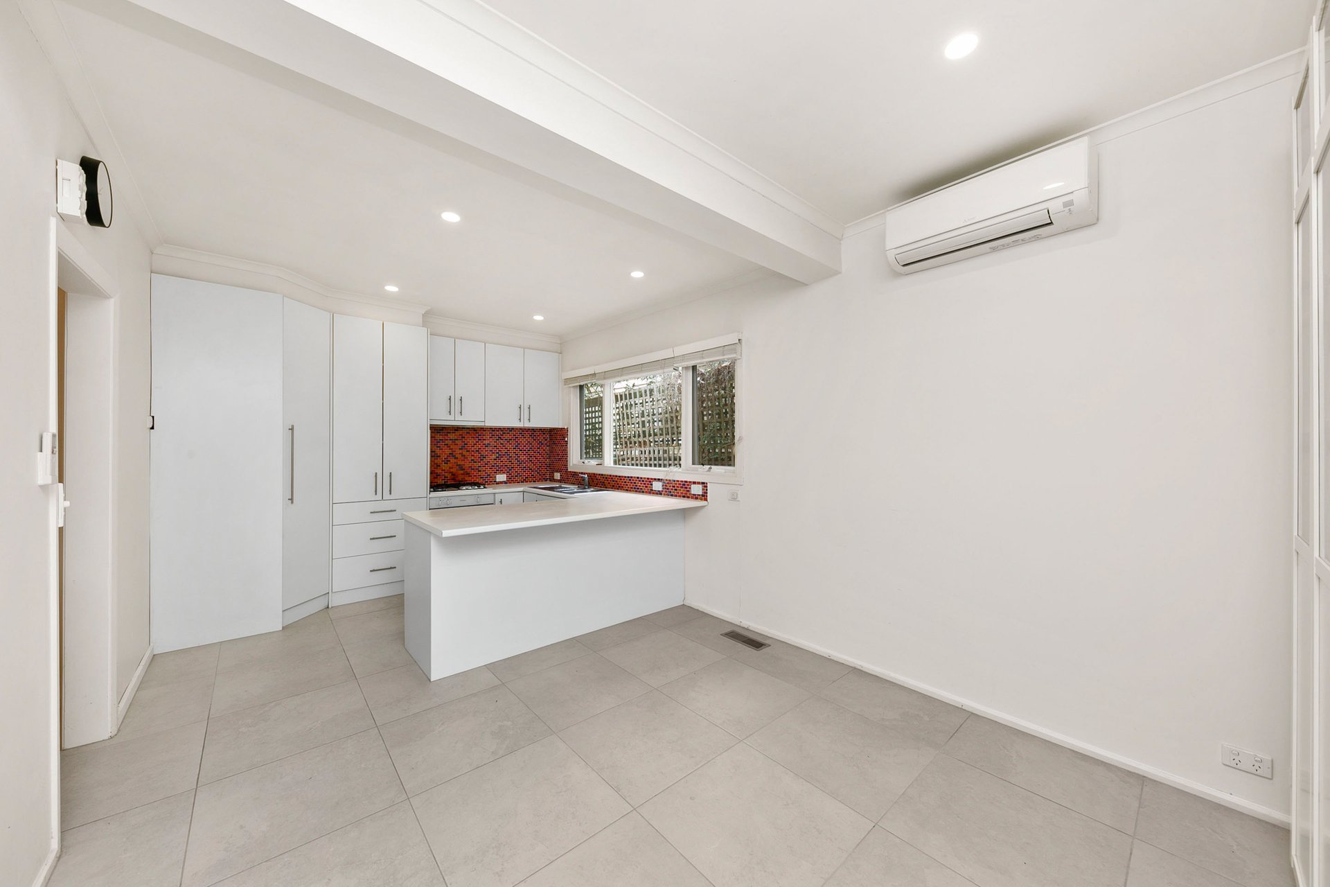 11 Fellows Street, Mitcham image 3