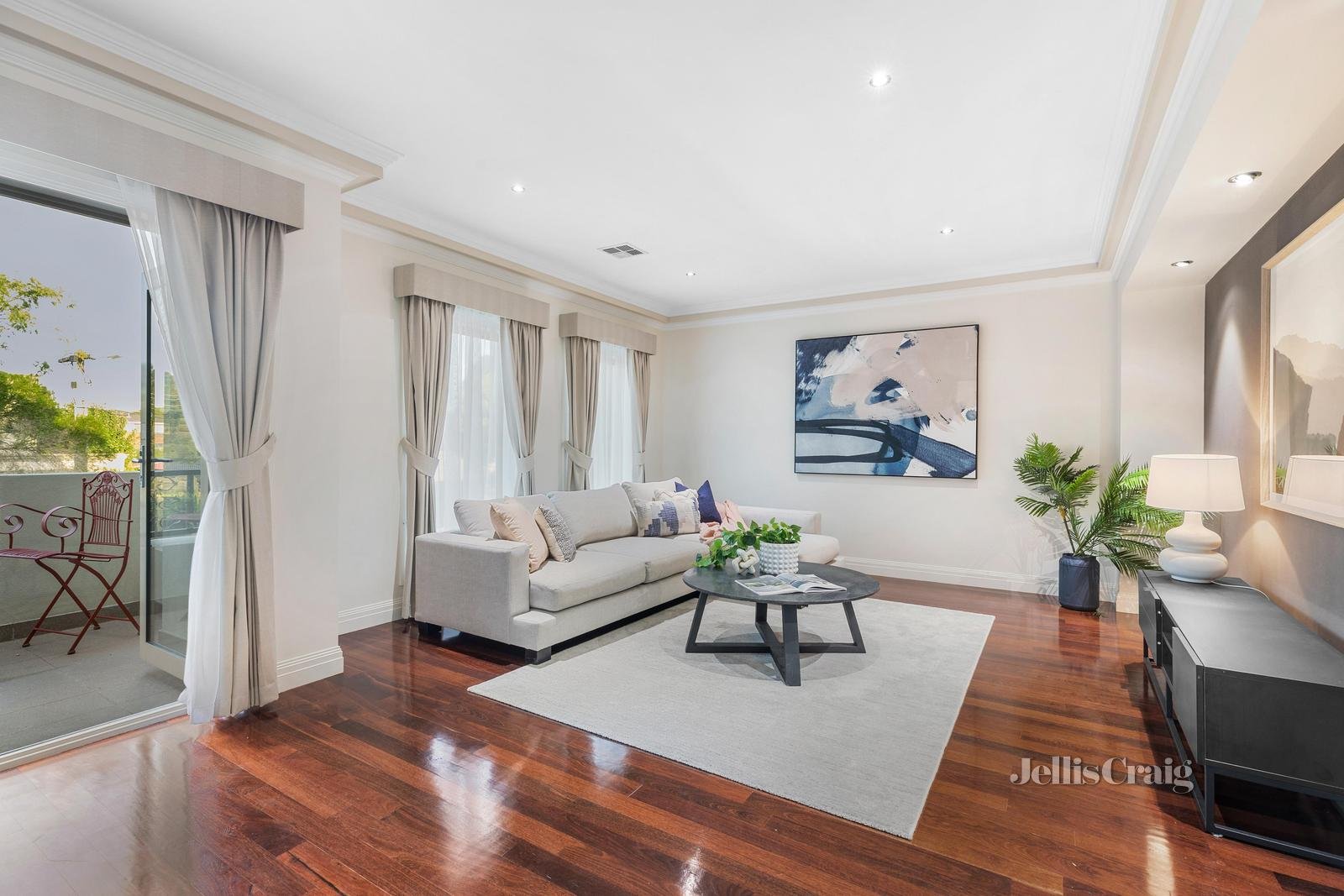 11 Fernhurst Drive, Glen Waverley image 11