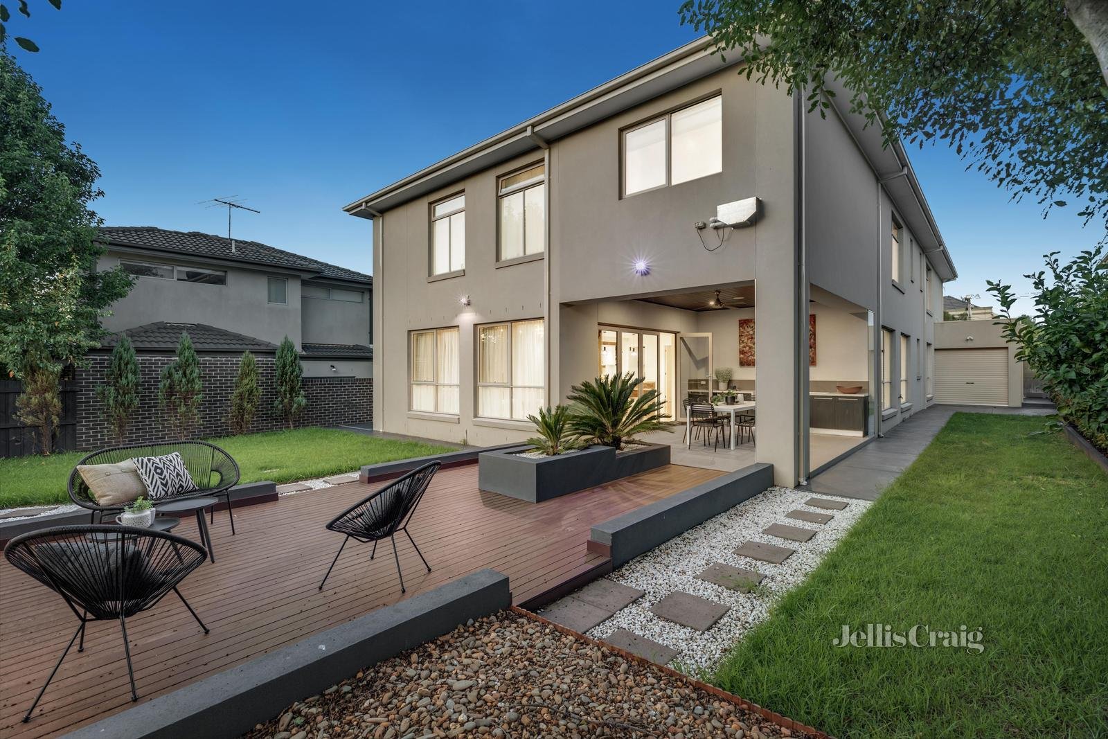 11 Fernhurst Drive, Glen Waverley image 19