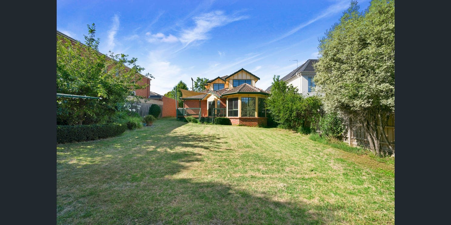 11 Fintonia Street, Balwyn North image 10