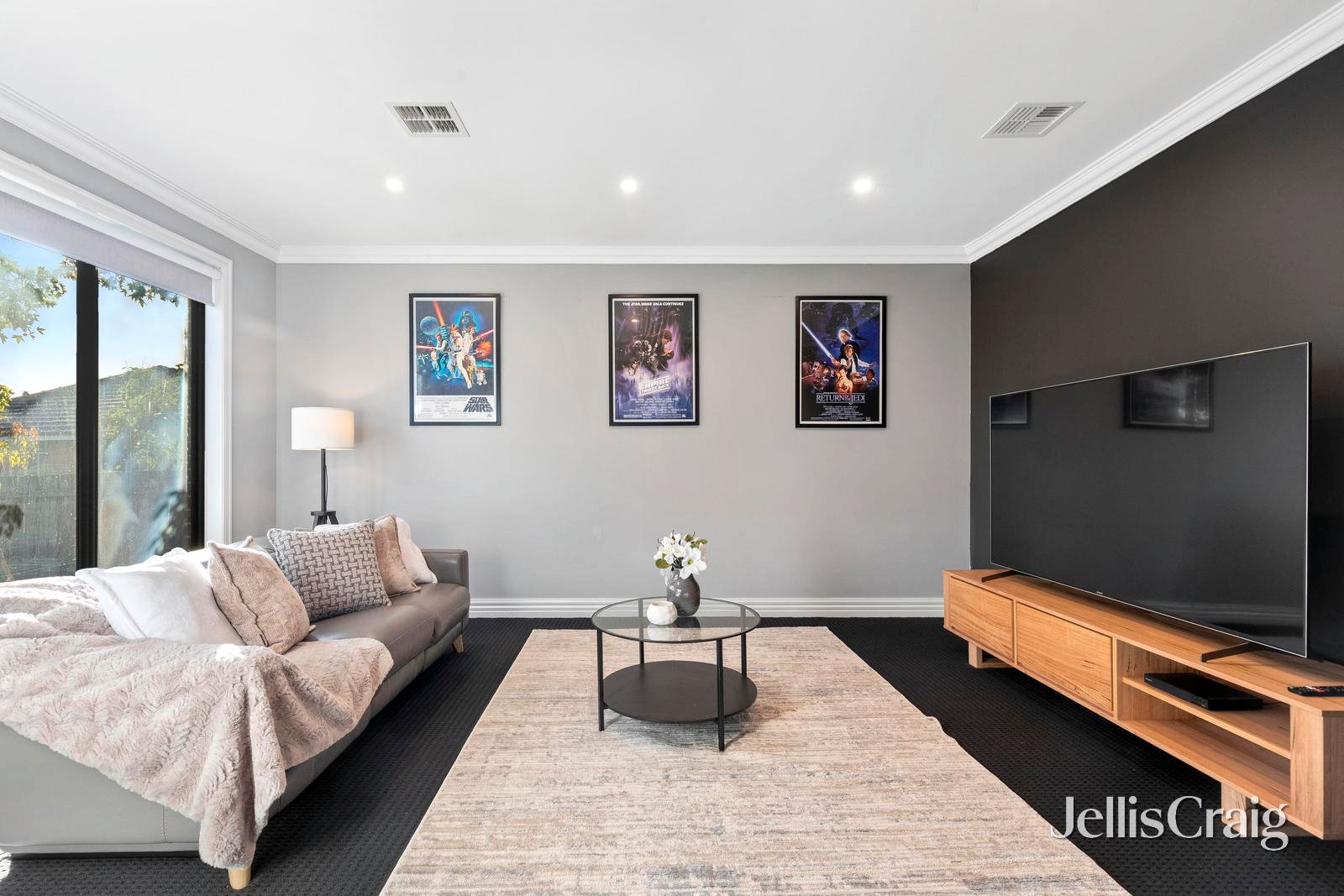1/1 Fir Court, Mount&nbsp;Waverley image 2