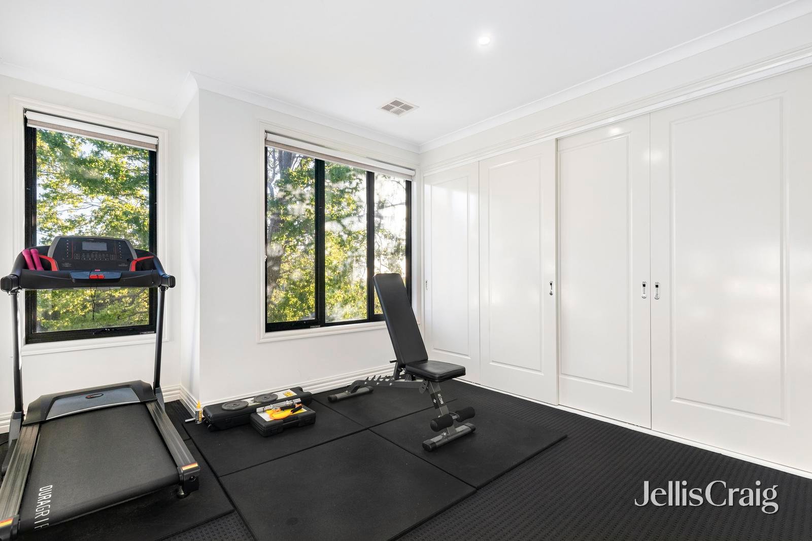 1/1 Fir Court, Mount&nbsp;Waverley image 12