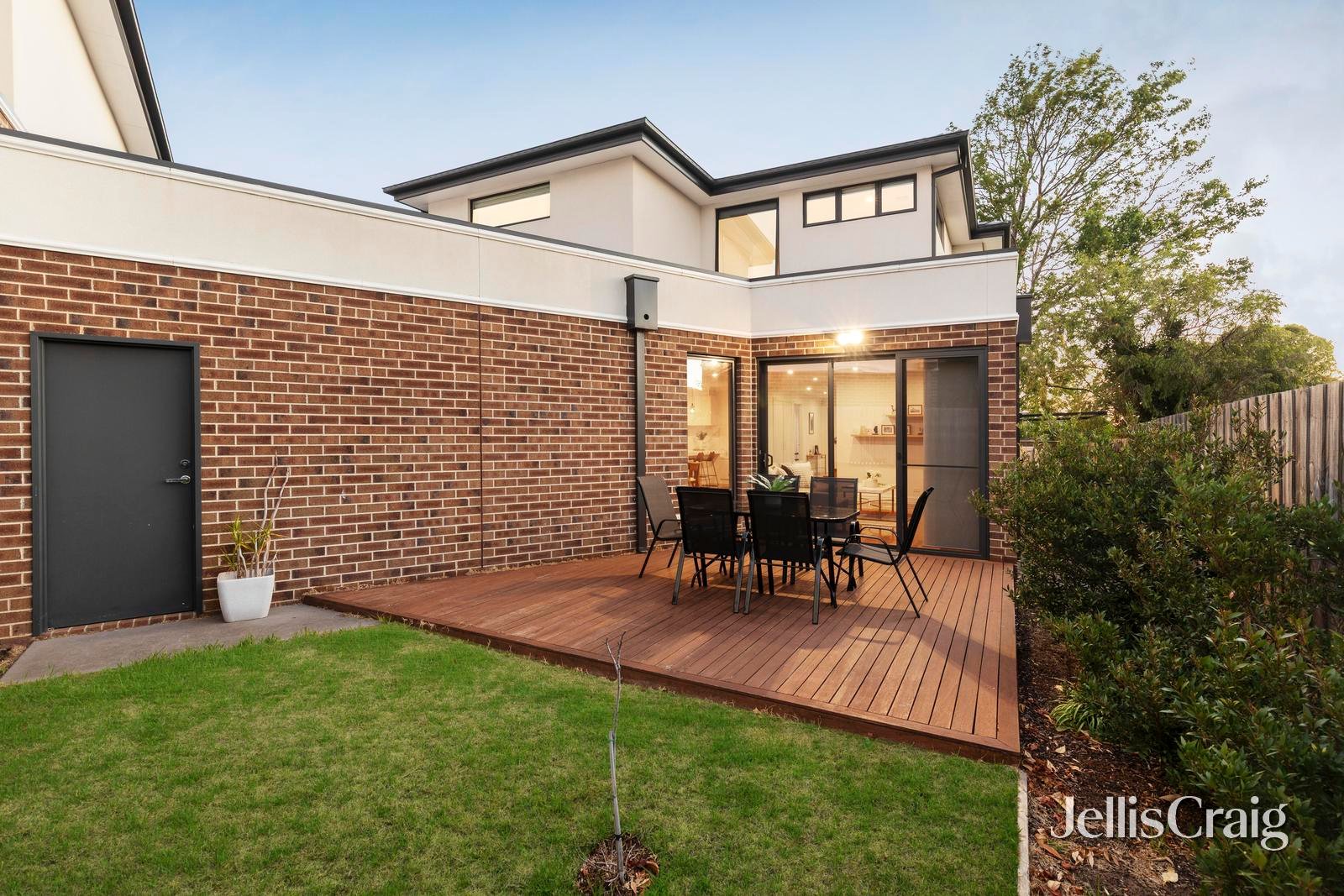 1/1 Fir Court, Mount&nbsp;Waverley image 13