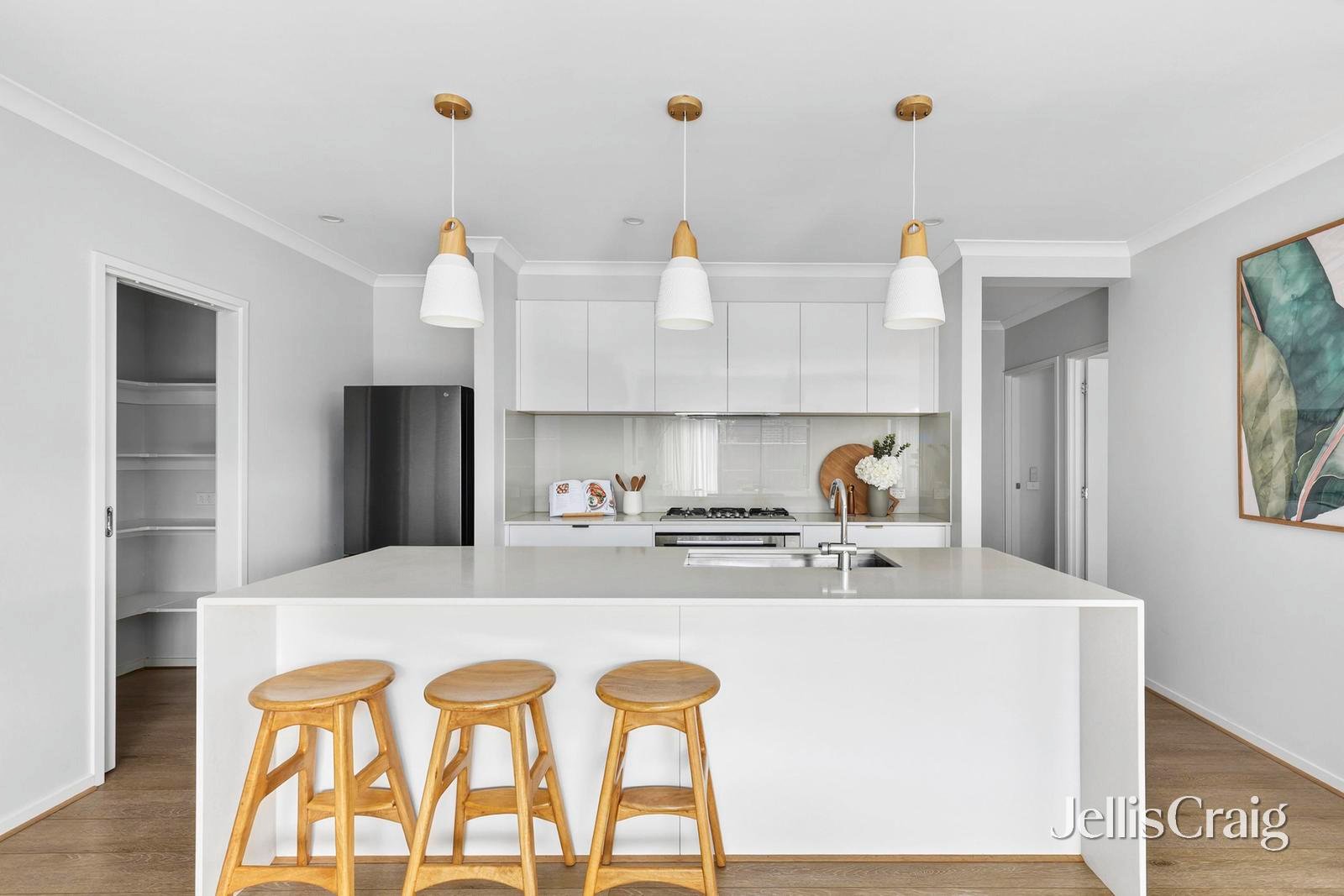 11 Foxglove Way, Lara image 4