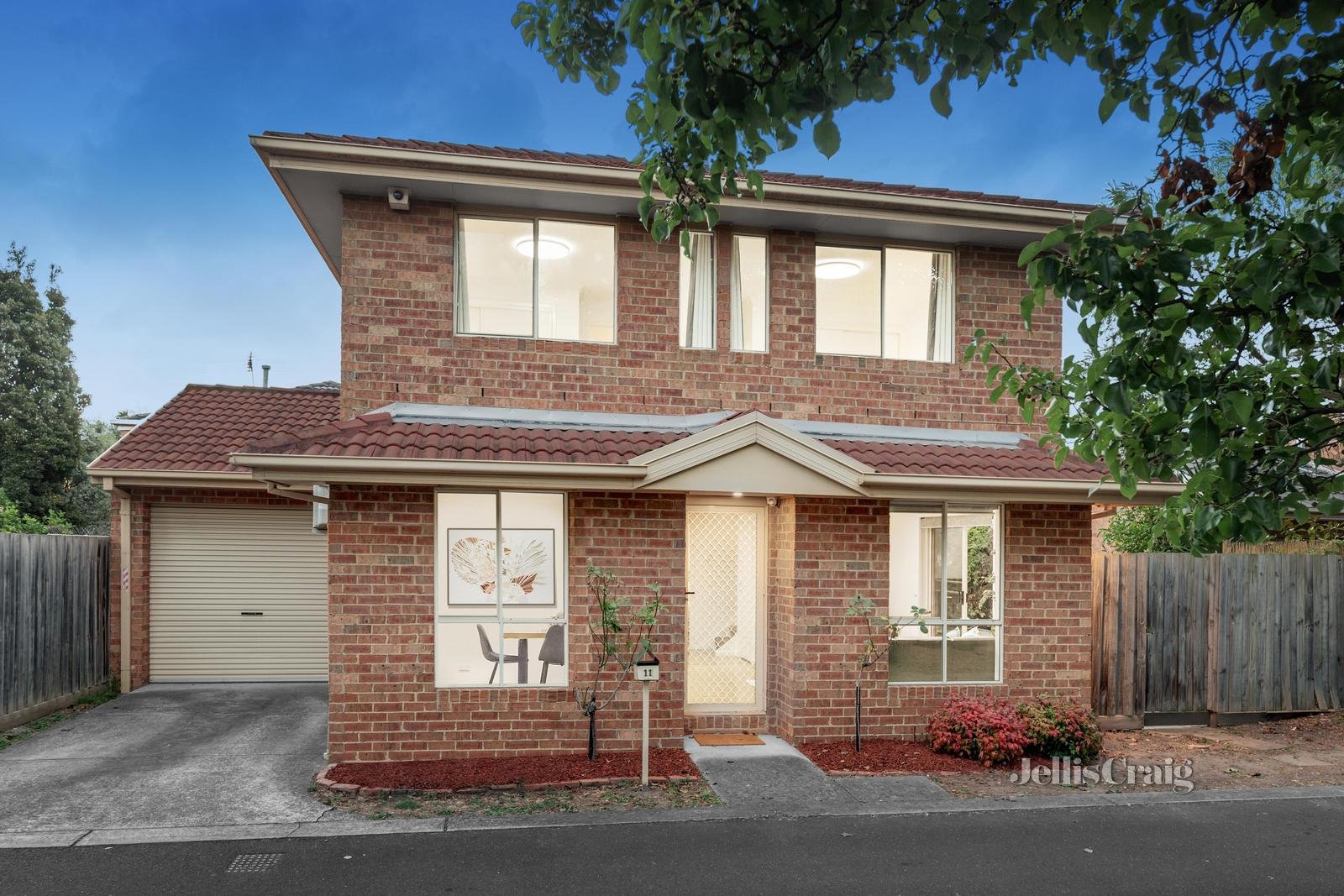 11 Gateway Close, Chadstone image 1