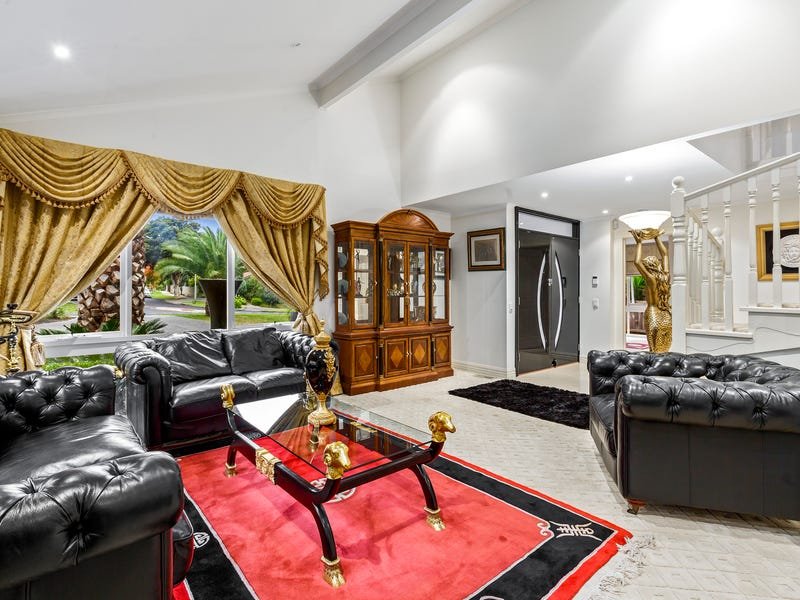 Property Gallery Thumbnail 3