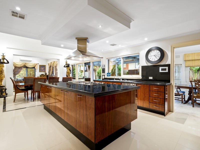 Property Gallery Thumbnail 6