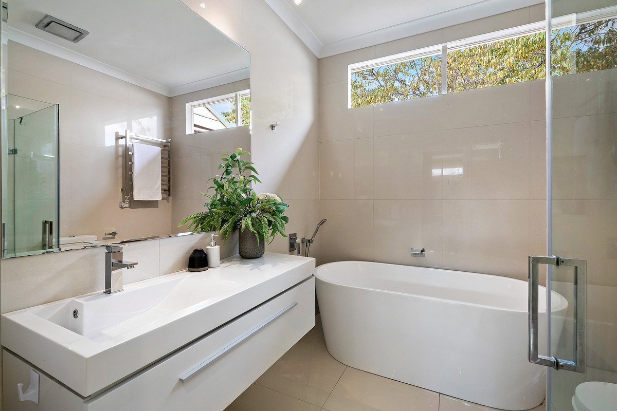 11 Gavan Street, Camberwell image 9