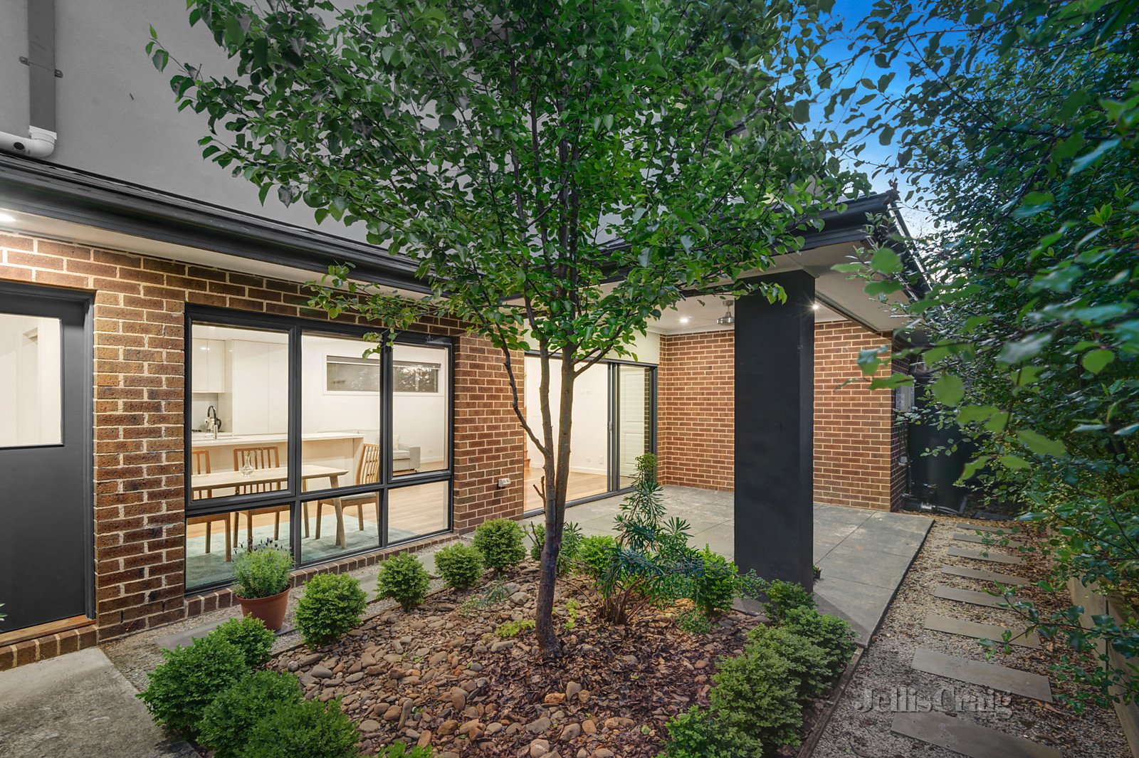 1/1 Gee Court, Nunawading image 1