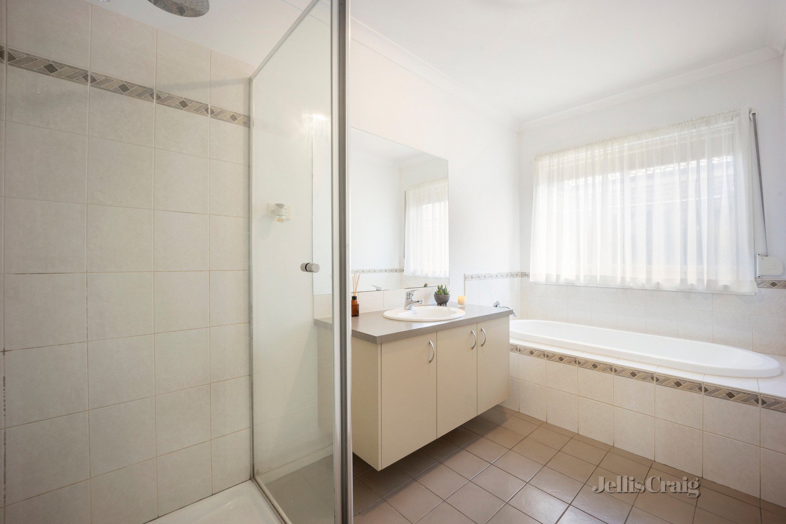 11 Georgia Place, Keysborough image 5