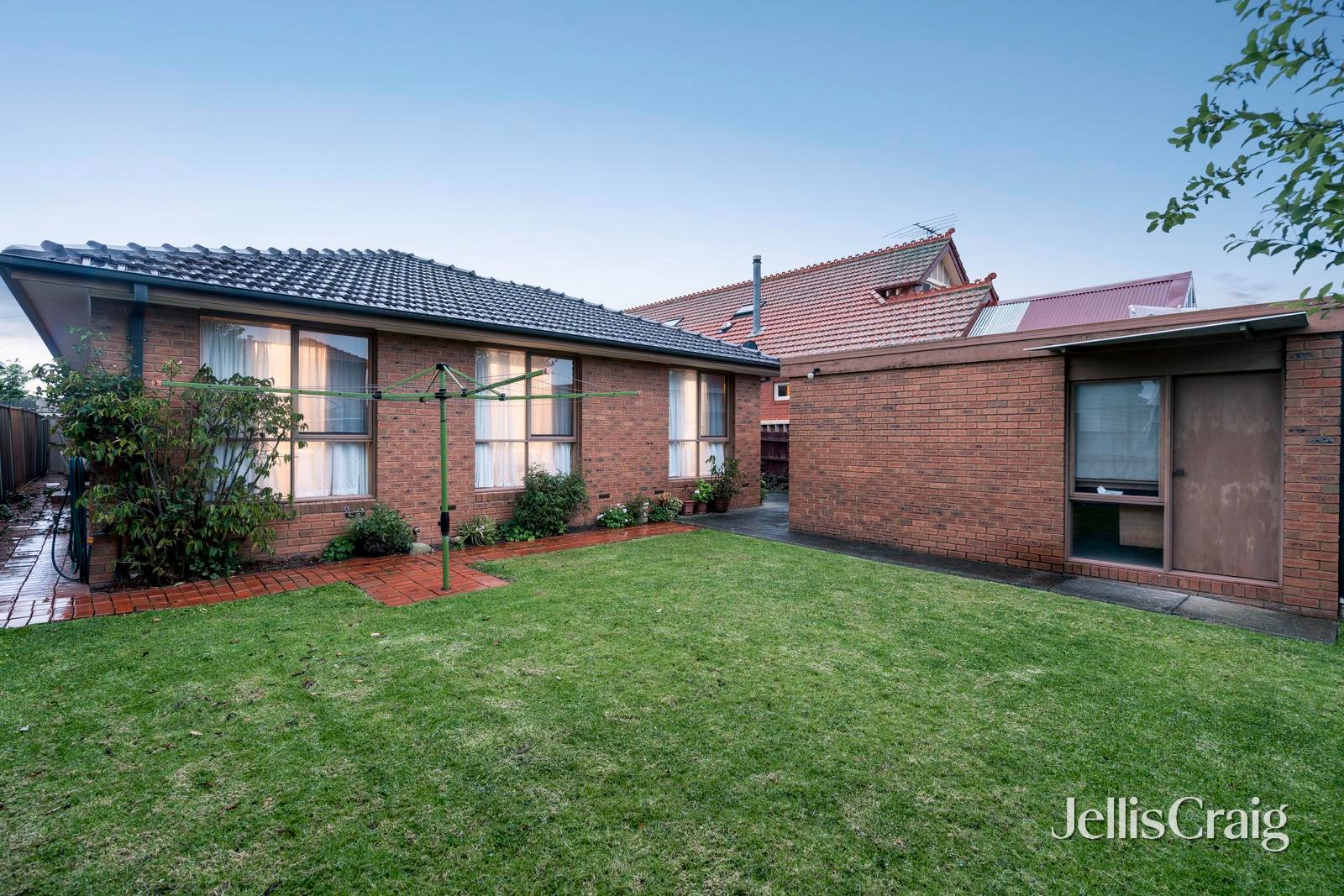 11 Gezireh Street, Pascoe Vale South image 8