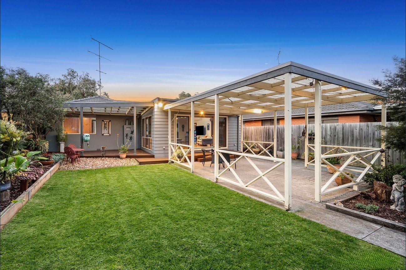 11 Glen Avenue, East Geelong image 11