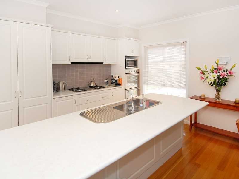 11 Glengarry Court, Drysdale image 2