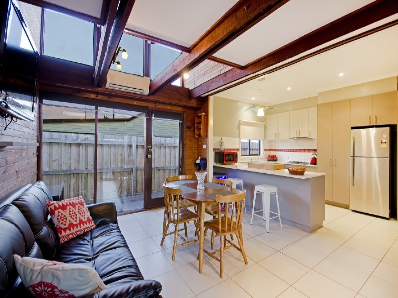 1/1 Godfrey Street, East Geelong image 4