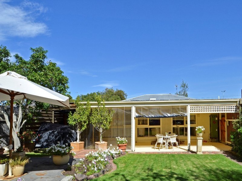 11 Godfrey Street, East Geelong image 9
