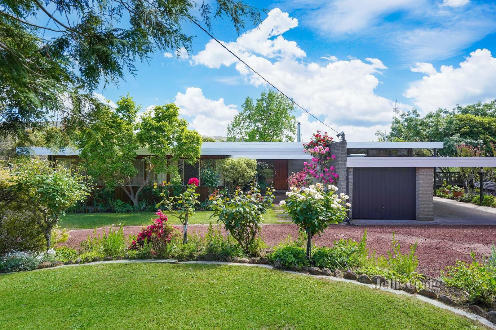 11 Golf Link Road, Maldon image 1