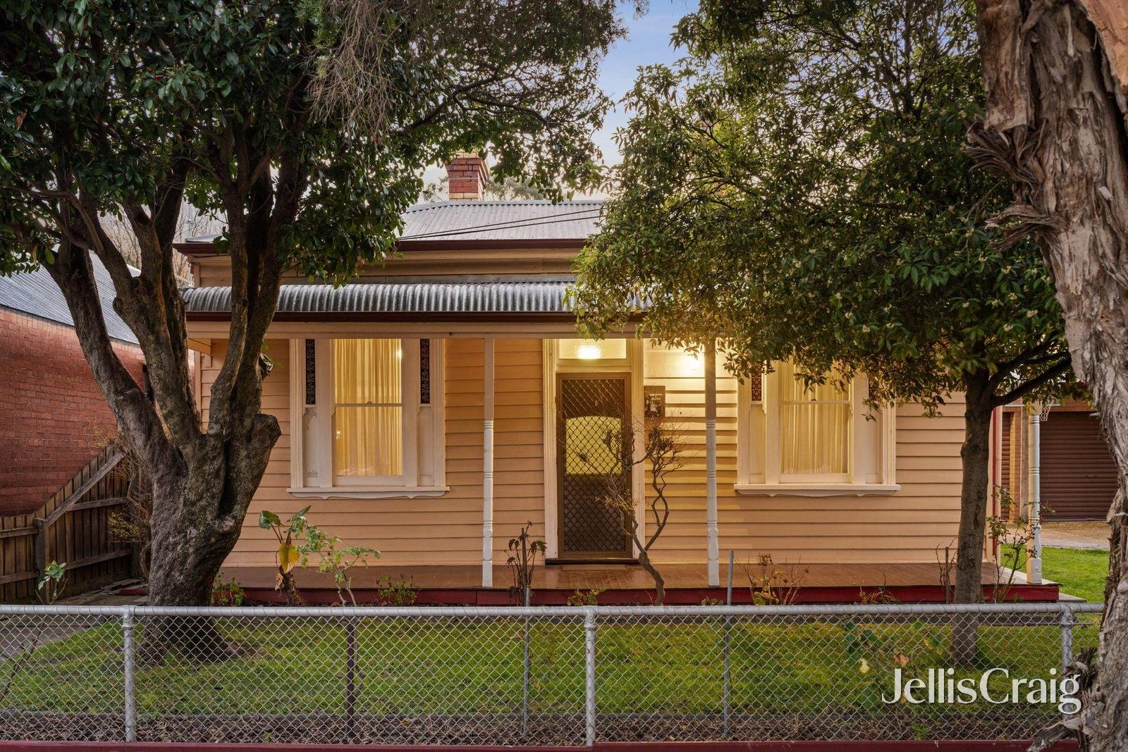 11 Green Street, Northcote image 2
