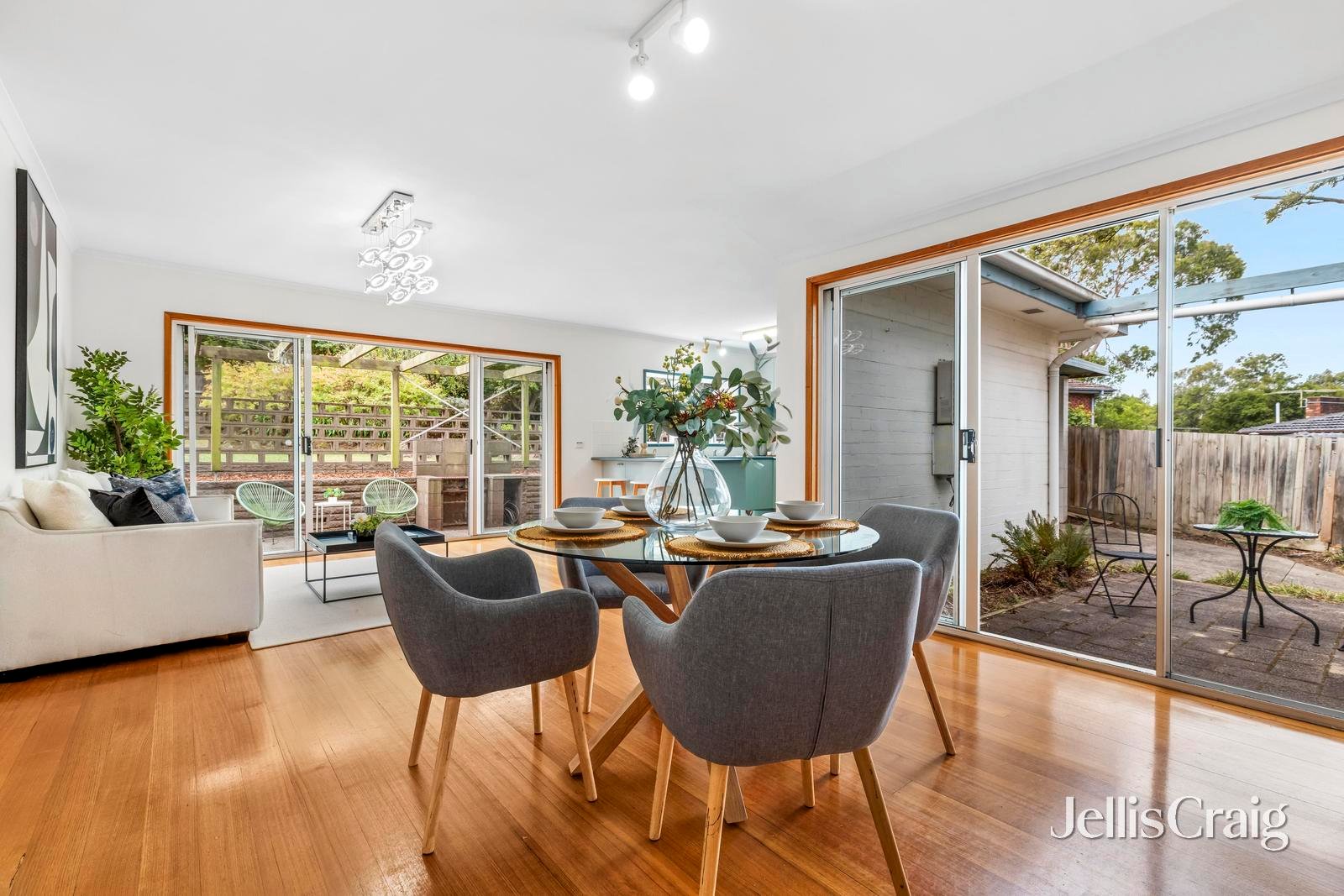 11 Greenham Crescent, Mount&nbsp;Waverley image 6